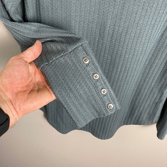 CHASER Women's Grayish-Green Thermal Waffle Knit Button Cuff LS Shirt Medium - Picture 6 of 12